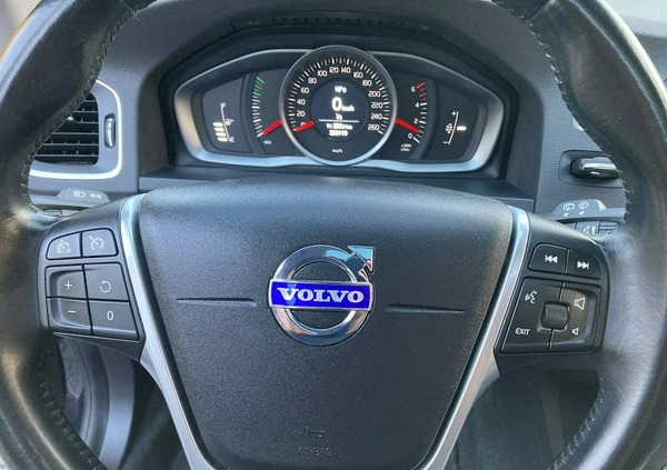 Volvo V60 cena 40900 przebieg: 200000, rok produkcji 2014 z Opole małe 562